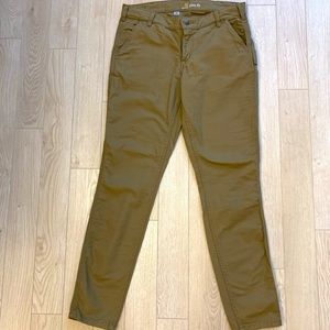 NWOT. Women’s Carhart khaki cargo pants 10 Tall